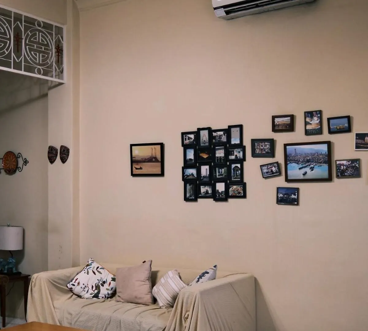 City-Center Heritage Stay Up To 12 Pax George Town